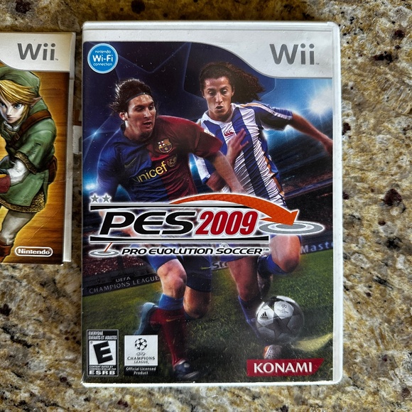 Nintendo Wii Game Bundle, Lego Star Wars, Link's Crossbow Training, Pes 2009 - Picture 6 of 9